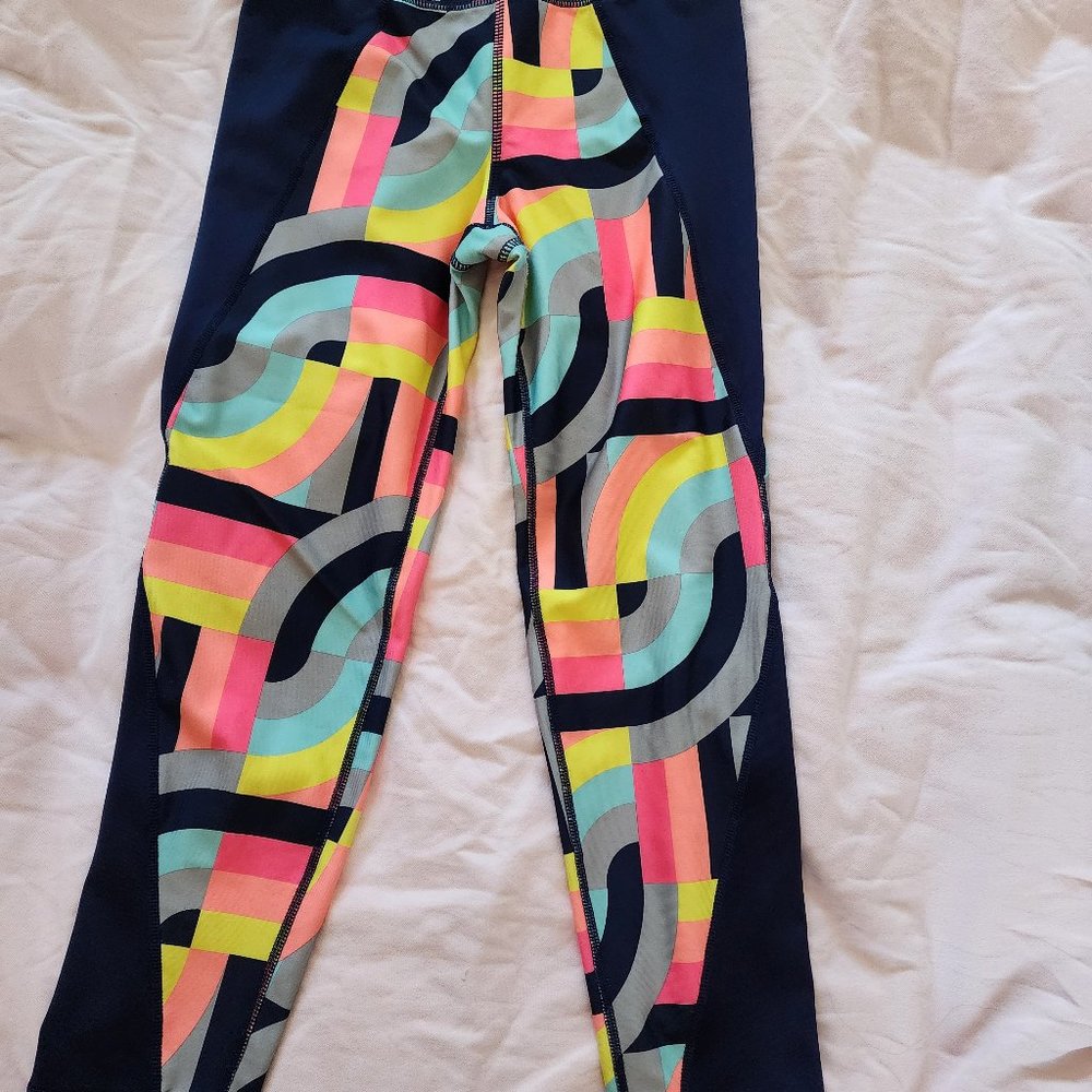 GapFit Girls Dry Active Printed Capris Leggings Size XXL